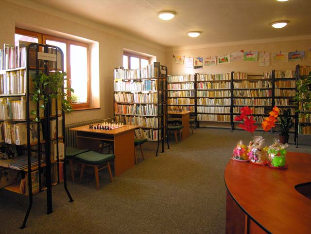 01 Petrovice (BK) - knihovna